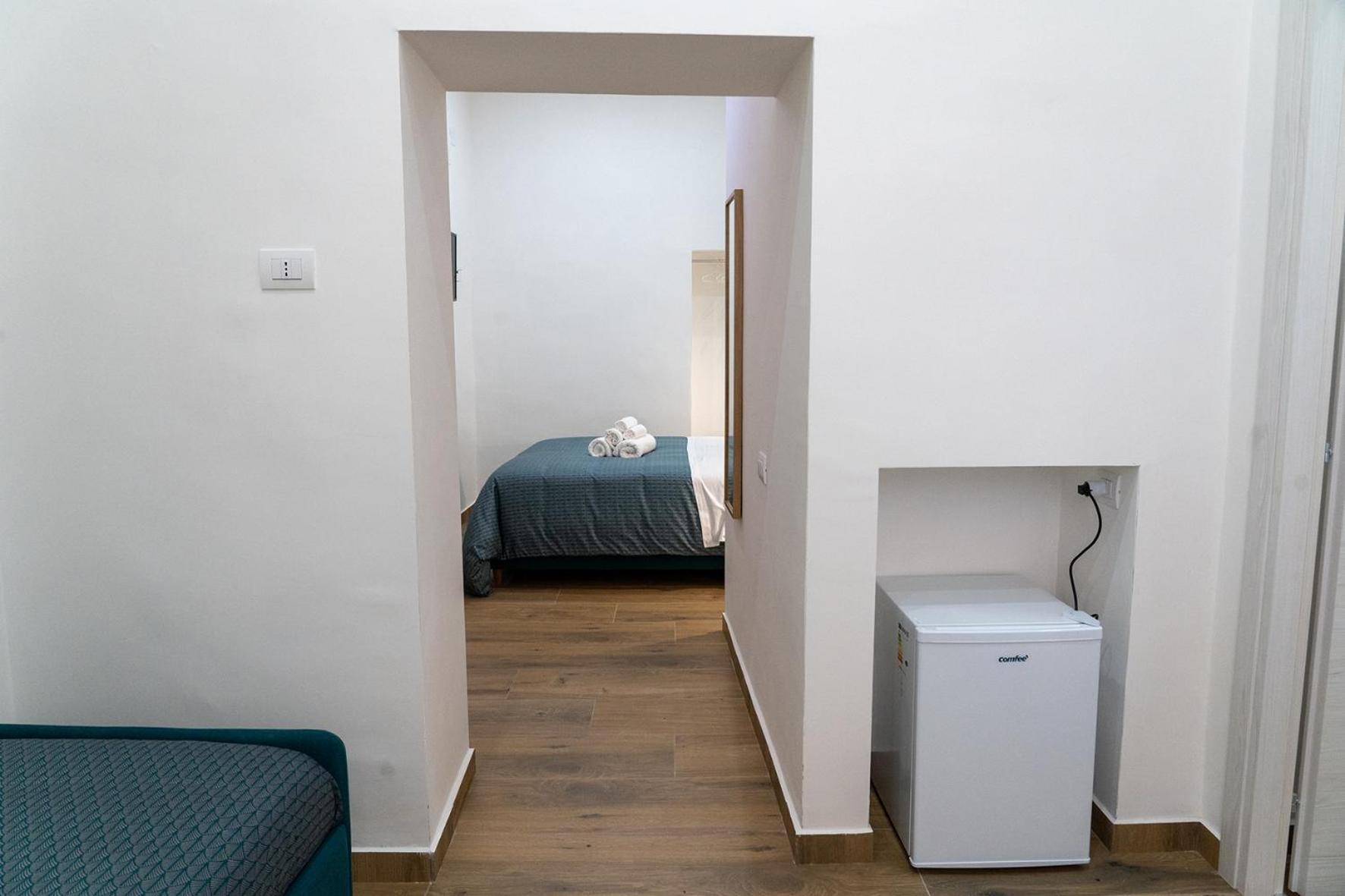 A Casa Di Edel Bed & Breakfast เนเปิลส์ ภายนอก รูปภาพ