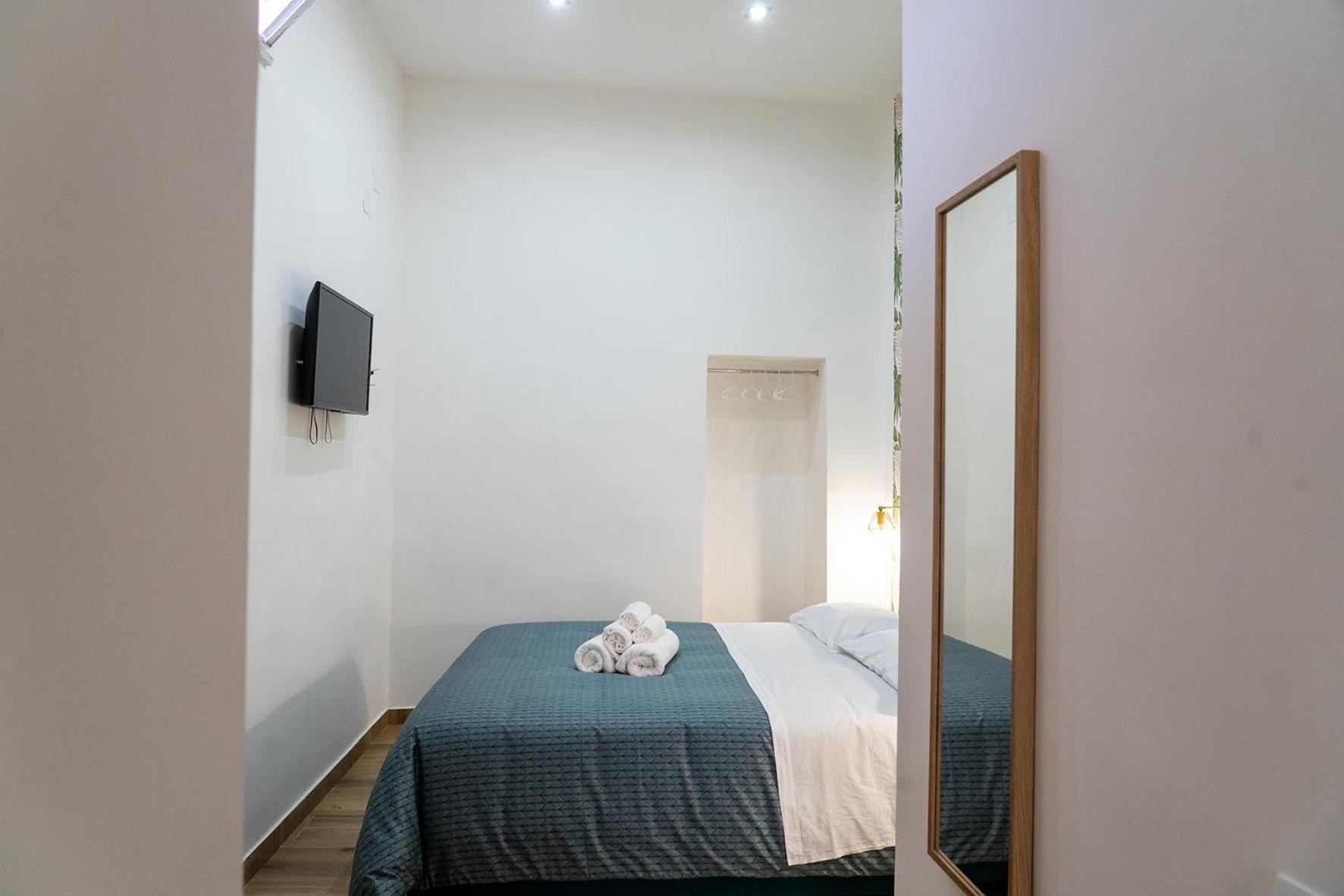 A Casa Di Edel Bed & Breakfast เนเปิลส์ ภายนอก รูปภาพ