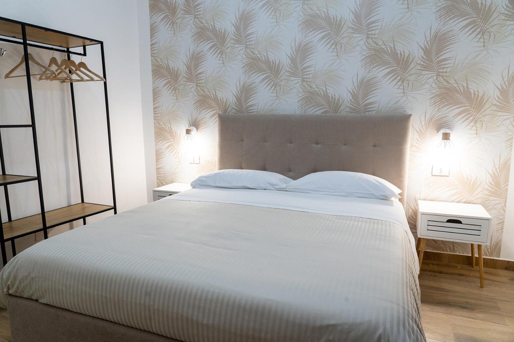 A Casa Di Edel Bed & Breakfast เนเปิลส์ ภายนอก รูปภาพ